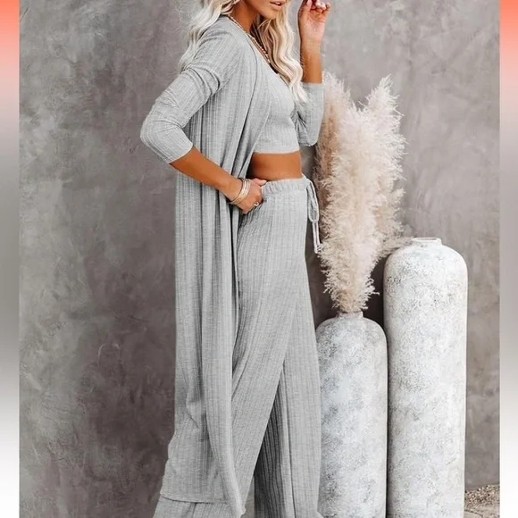 Elegant Gray Women's Long Sleeve Cardigan - Picture 2 of 10